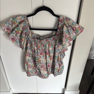 NWOT Floral Ruffle Sleeve Top